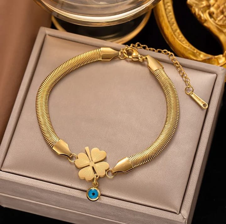 JUALIVA Lucky Clover Evil Eye Charm Bracelet