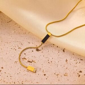JUALIVA Noir Bar Gold Drop Necklace – Minimalist Adjustable Chain Jewellery