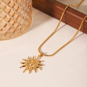 JUALIVA Solara Sunburst Necklace – Gold Sun Pendant Chain with Radiant Finish