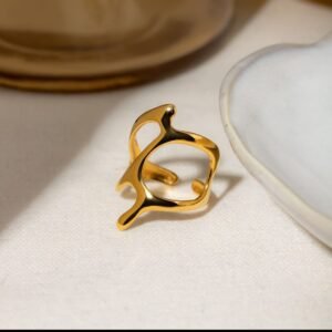 JUALIVA SculptaFlow Abstract Gold Ring – Adjustable Organic Statement Ring for Women