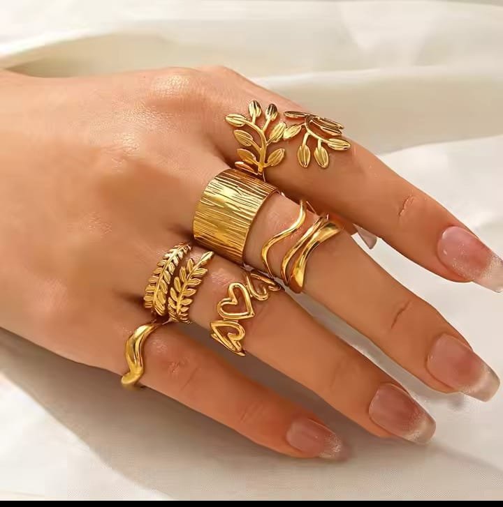 JUALIVA Luxe Textured Wide Gold Ring – Adjustable Stainless Steel Statement Band