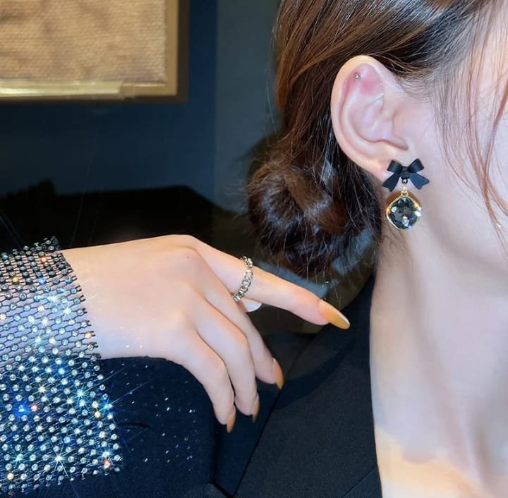 JUALIVA Black Bow Crystal Drop Earrings (Luxury Party Wear)